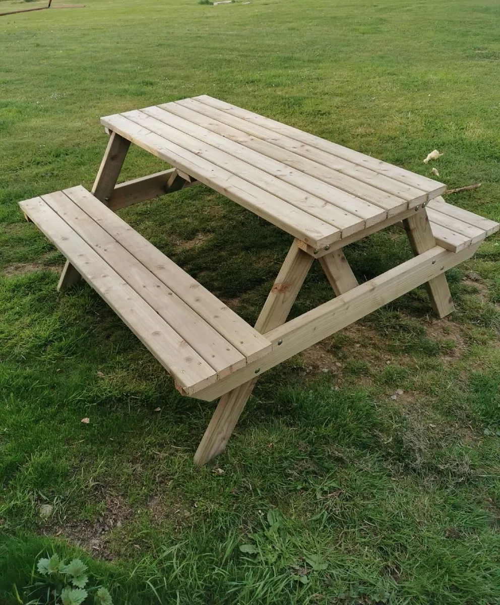 Picnic bench - Image 3