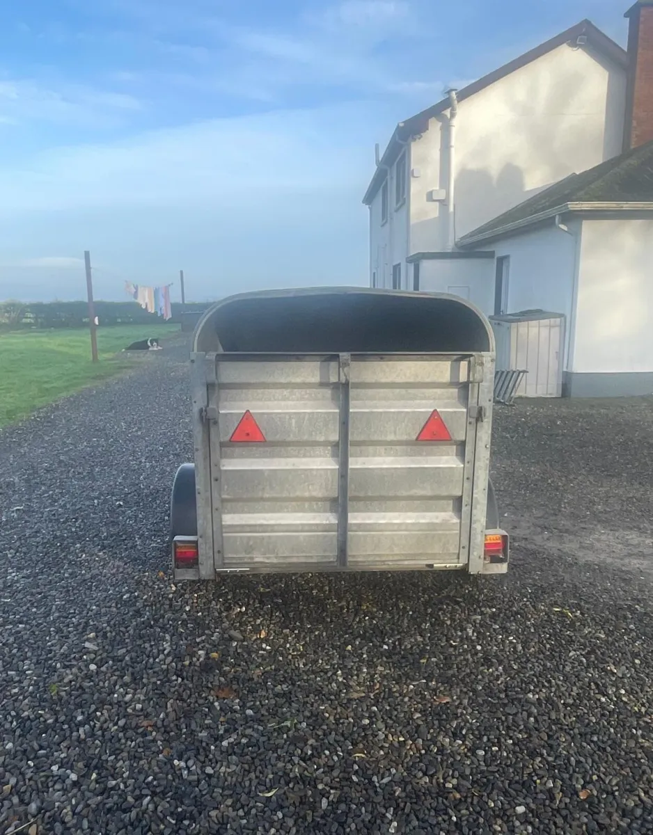 Ivor Williams livestock trailer - Image 1