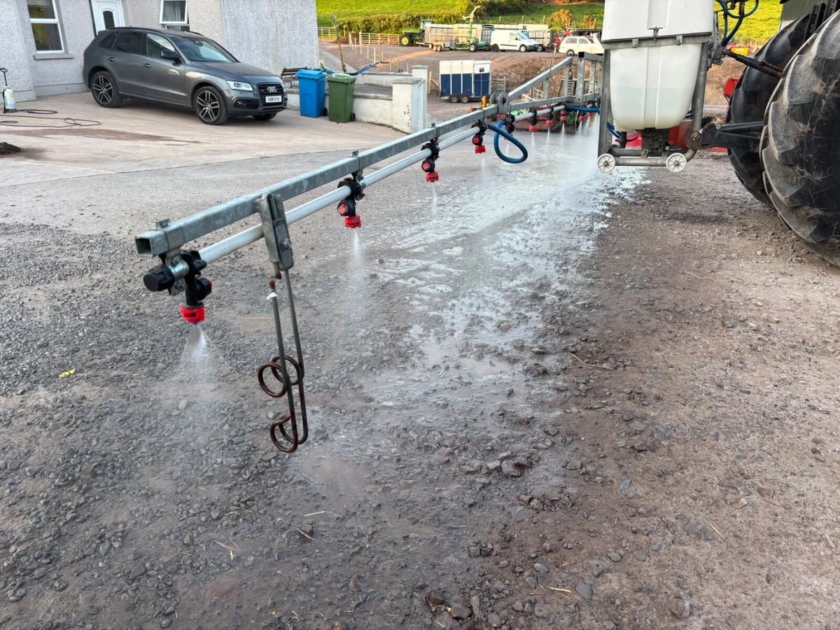 Agrional 600 litre sprayer - Image 4