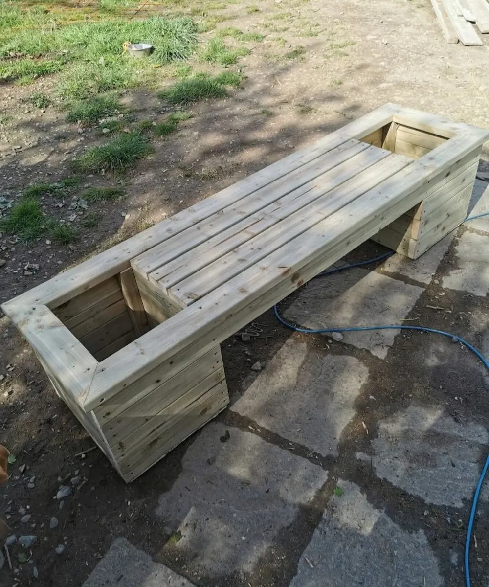 Garden furniture - Image 1