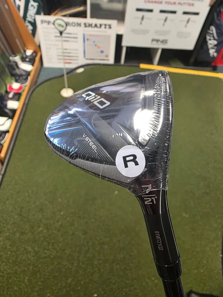 Brand New Taylormade Qi10 7 Wood - Image 2