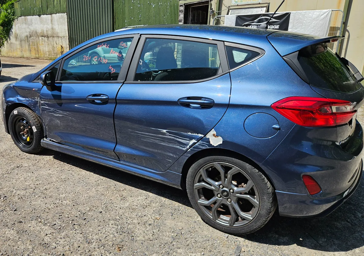 Ford Fiesta 2020 ST- Line 1.1petrol manual - Image 3