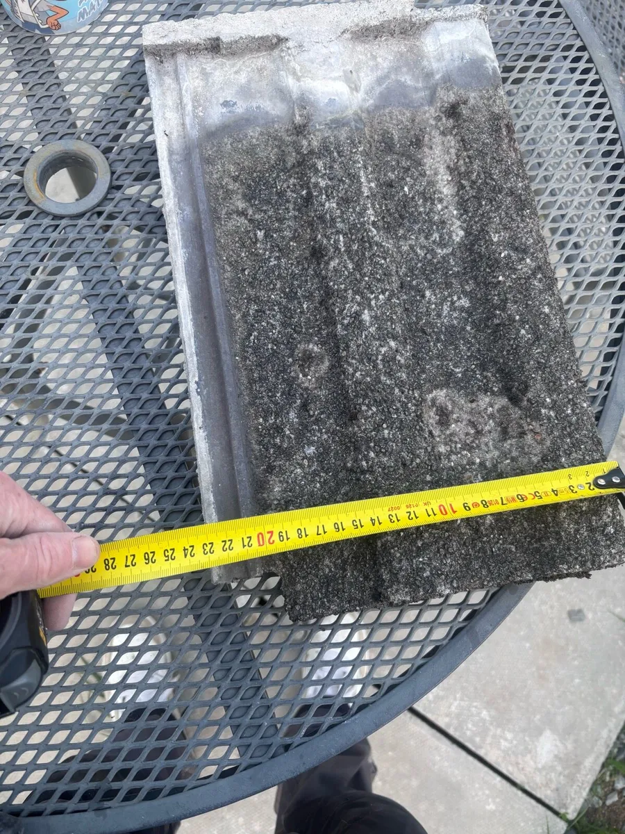 Farmhouse roof tile - Image 1