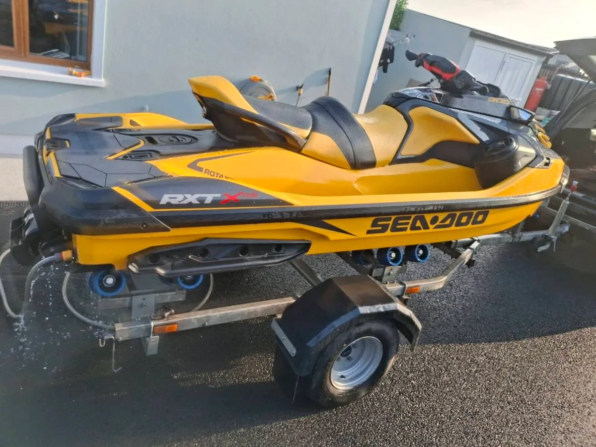 Sea-Doo 300 RXTX 2022 - Image 4