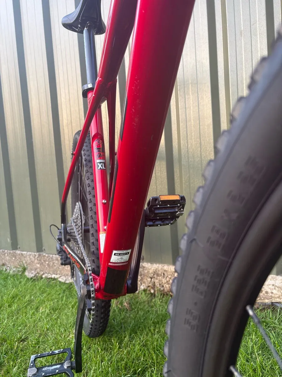 GT Avalanche Elite 2021 MTB XL - Image 4