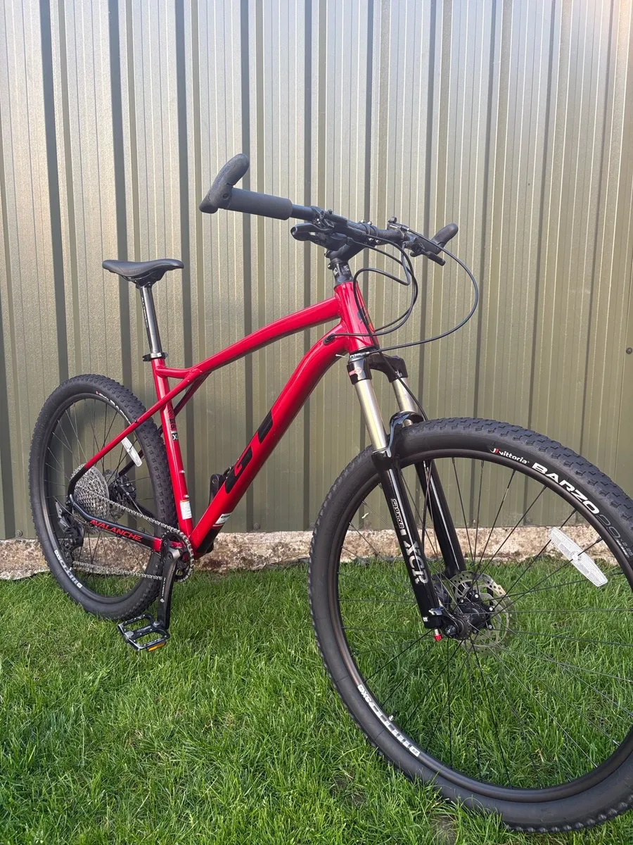 GT Avalanche Elite 2021 MTB XL - Image 2