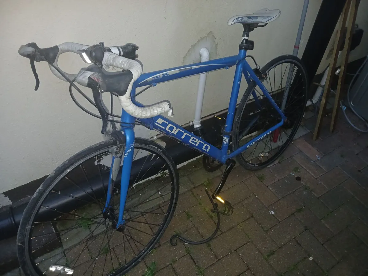 Sport and hobbies - Image 1