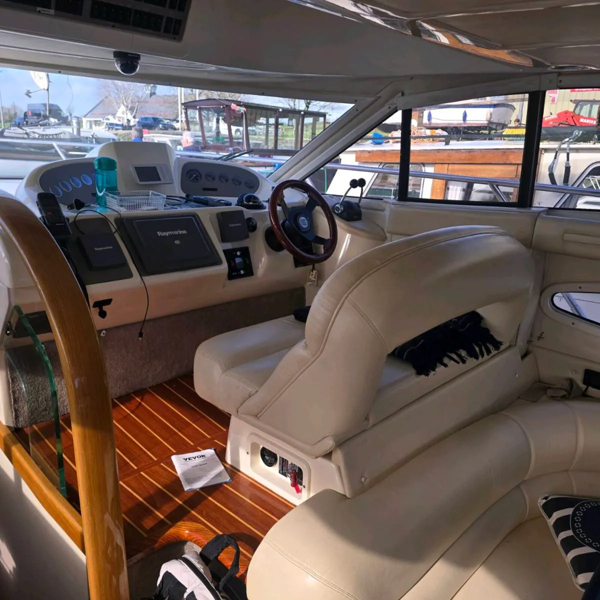 Sealine f37 - Image 3