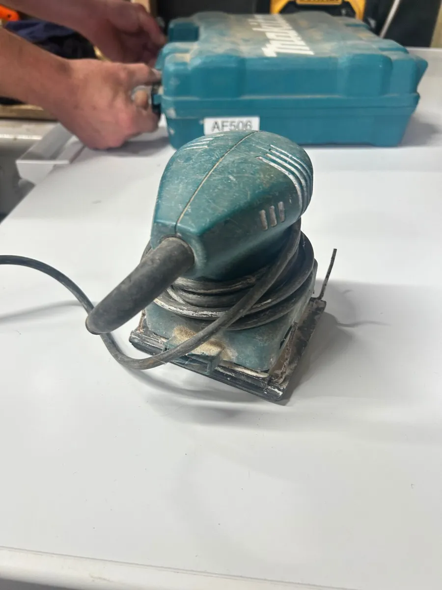 palm sander - Image 1