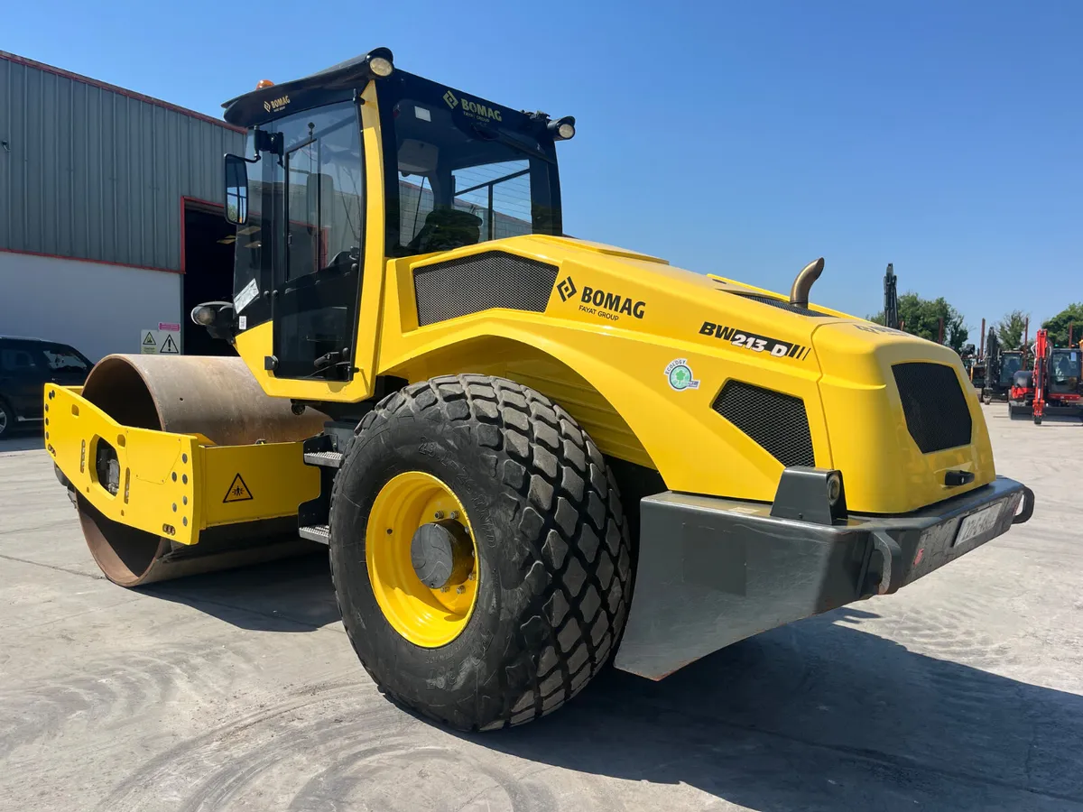 2022 Bomag BW213D-5 PL Roller - Image 3