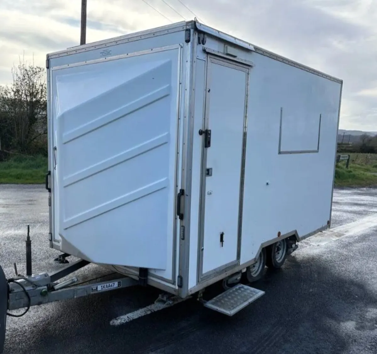 Exhibition Trailer - Image 4