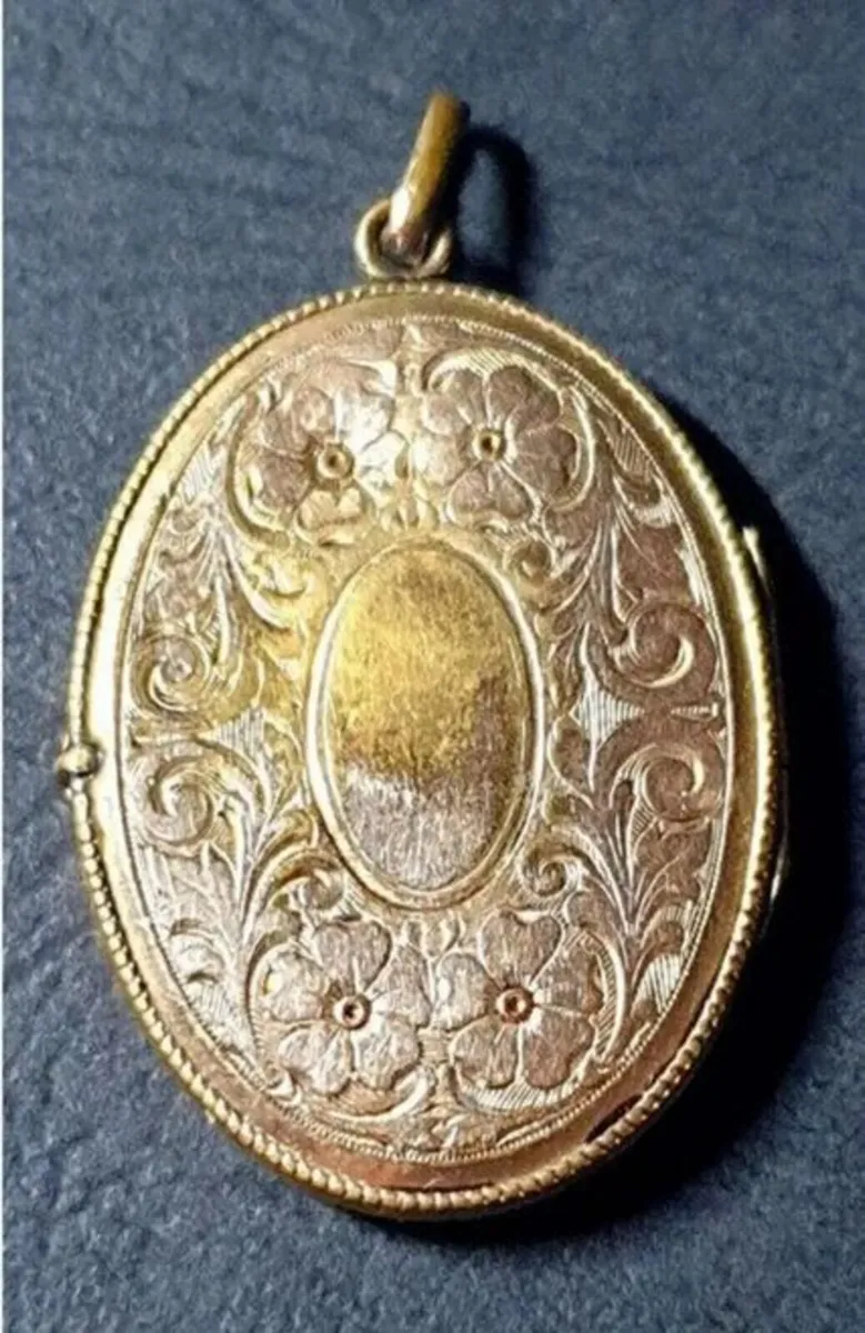 Vintage 15ct Gold Victorian Opening Locket - Image 4