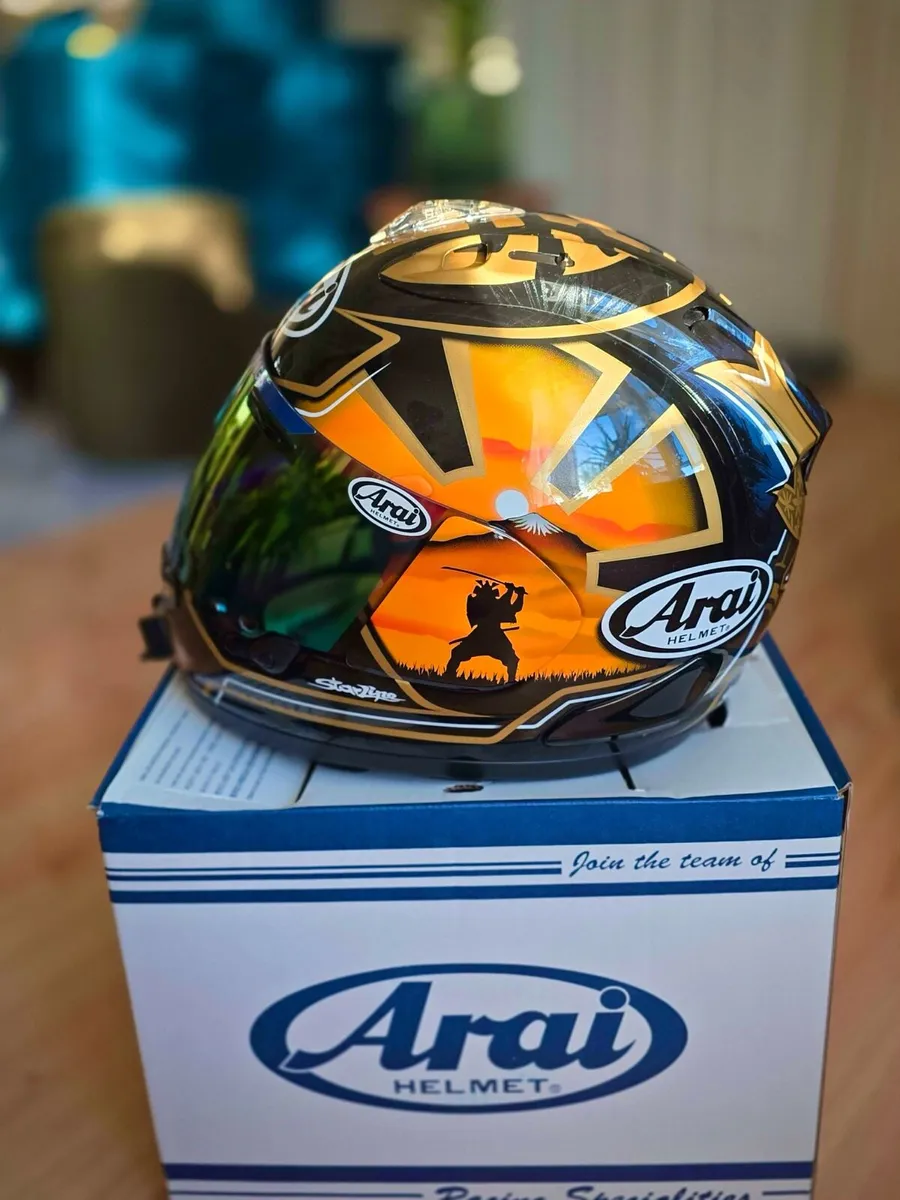 Arai Rx-7v Evo Pedrosa Gold Helmet - Image 4