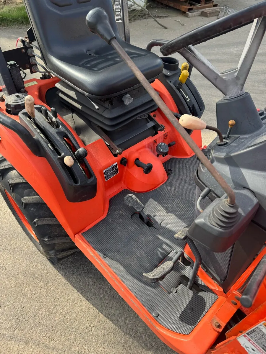 Kubota Compact Tractor - Image 3