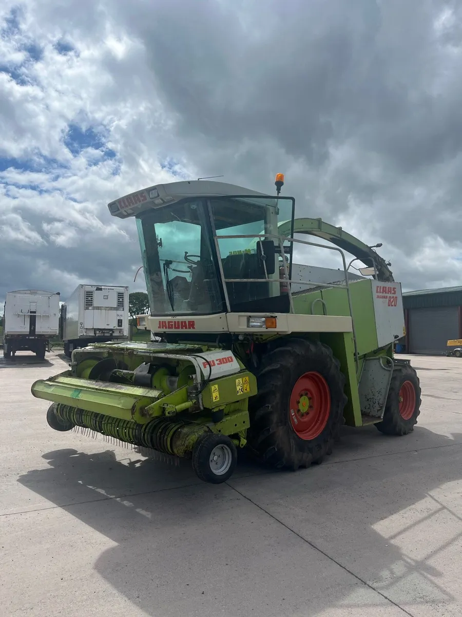 Claas 820 - Image 1