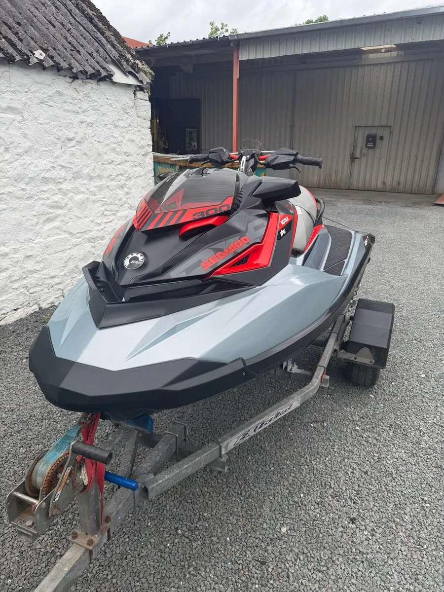 2018 Seadoo RXP 300 - Image 2
