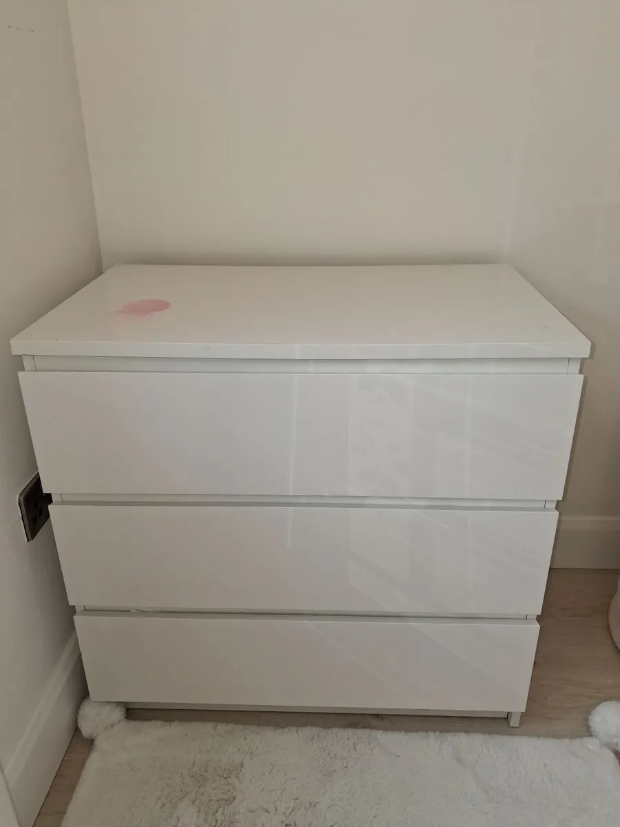 Chest of drawers - Image 2