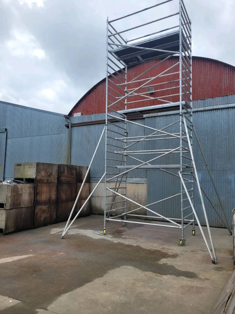 Octo 250 aluminium scaffold tower, FREE DELIVERY - Image 1