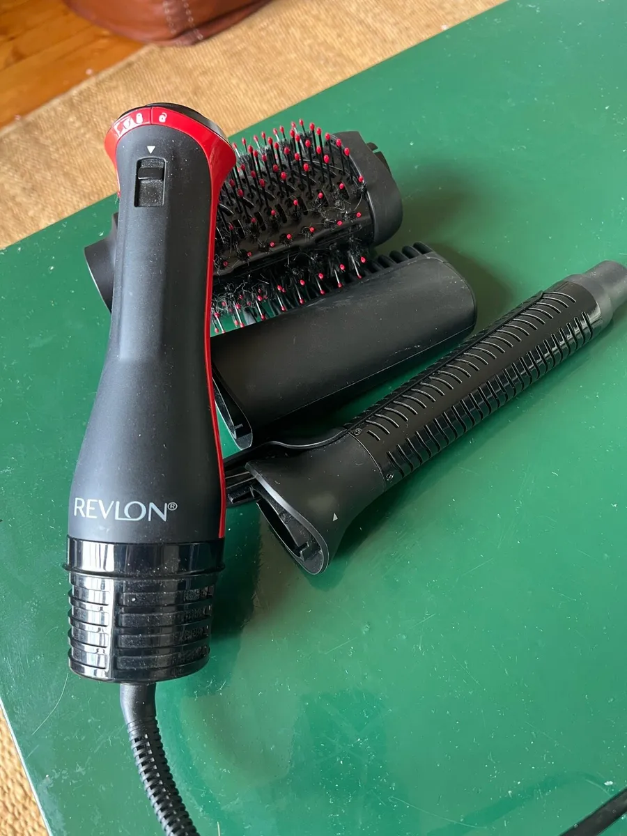 Revlon hair dryer - Image 1