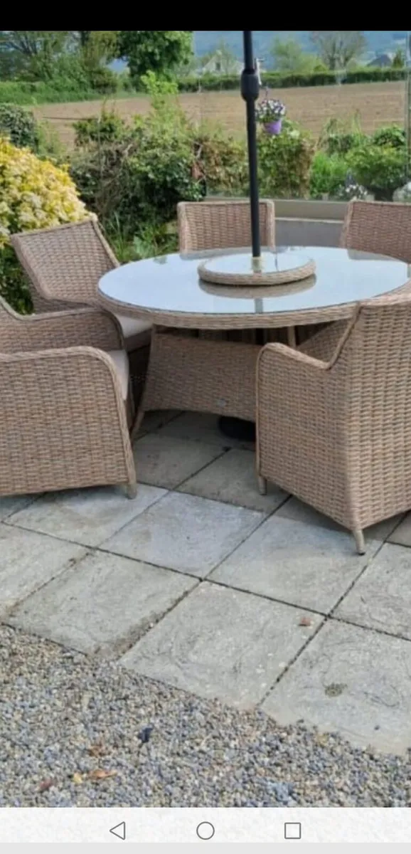 **CLEARANCE** Brand New 6 Seater Basket Rattan Set - Image 2