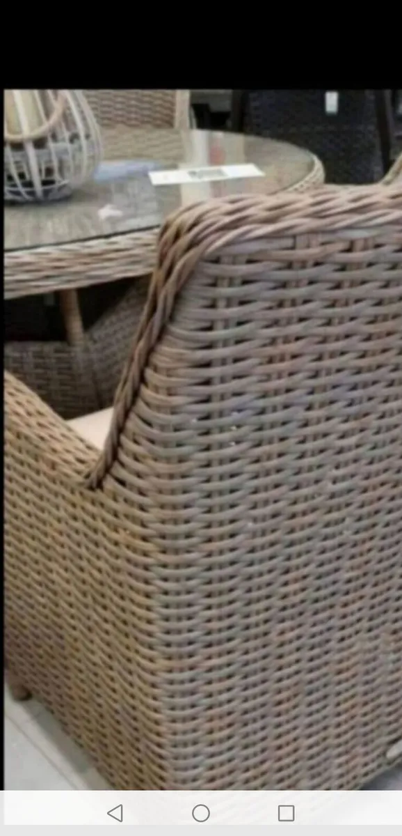 **CLEARANCE** Brand New 6 Seater Basket Rattan Set - Image 3