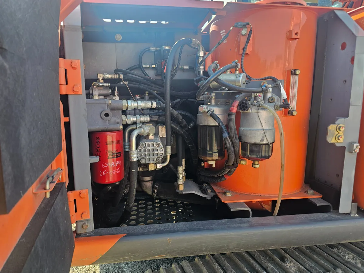 Hitachi 130-3     6500hrs - Image 3