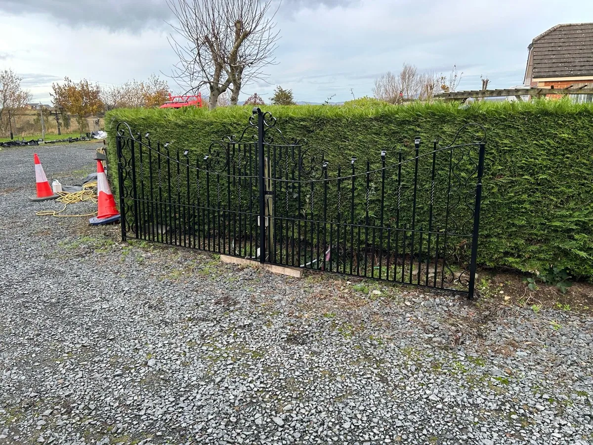 14’ gates - Image 2