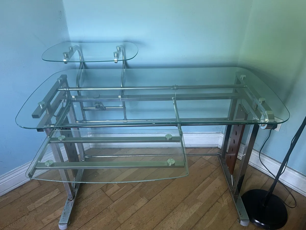 Desk - Image 2