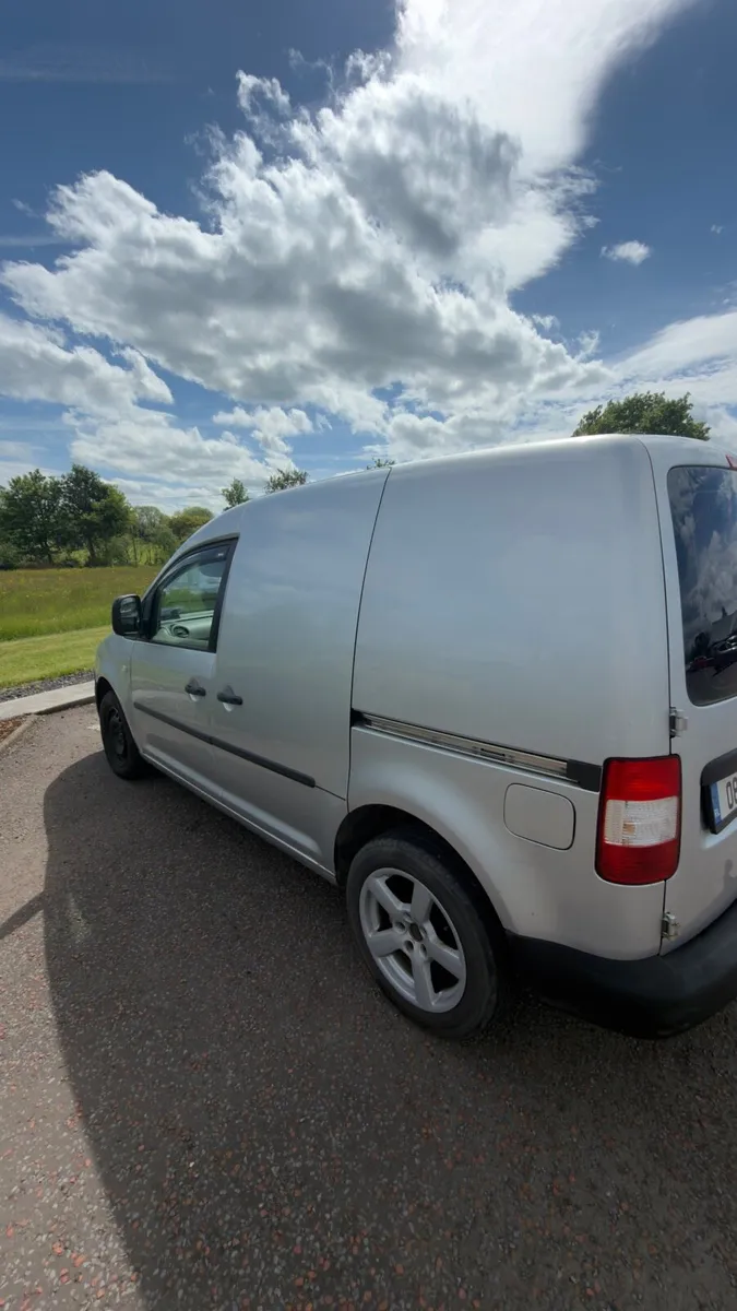 Volkswagen Caddy 1.9 TDI BLS 254km - Image 4