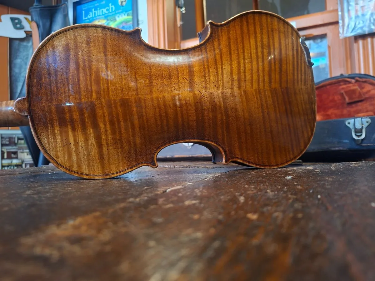 Violin - Image 4