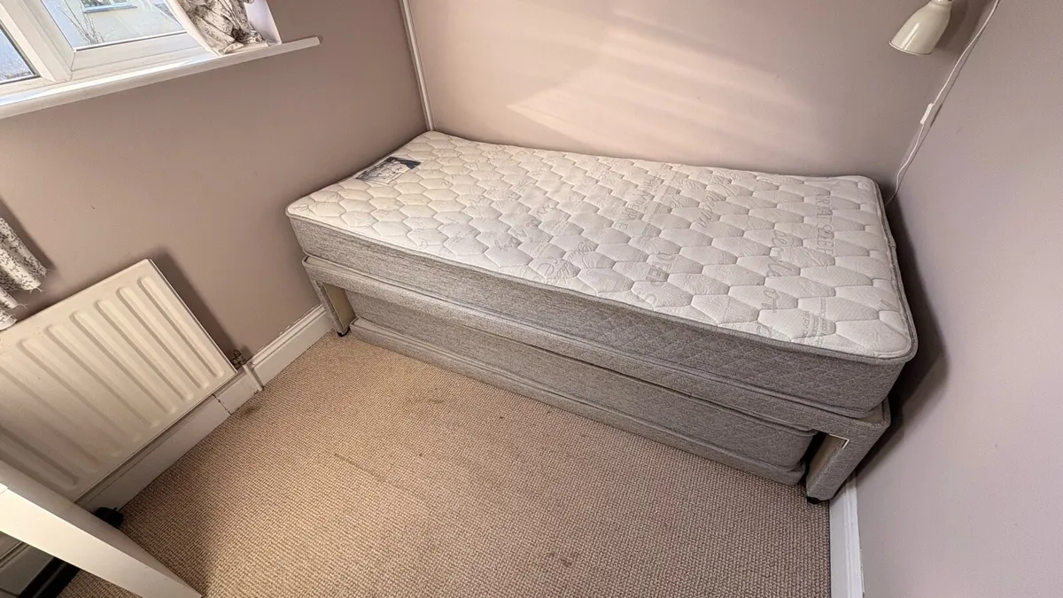 Guest single to double bed - Image 4