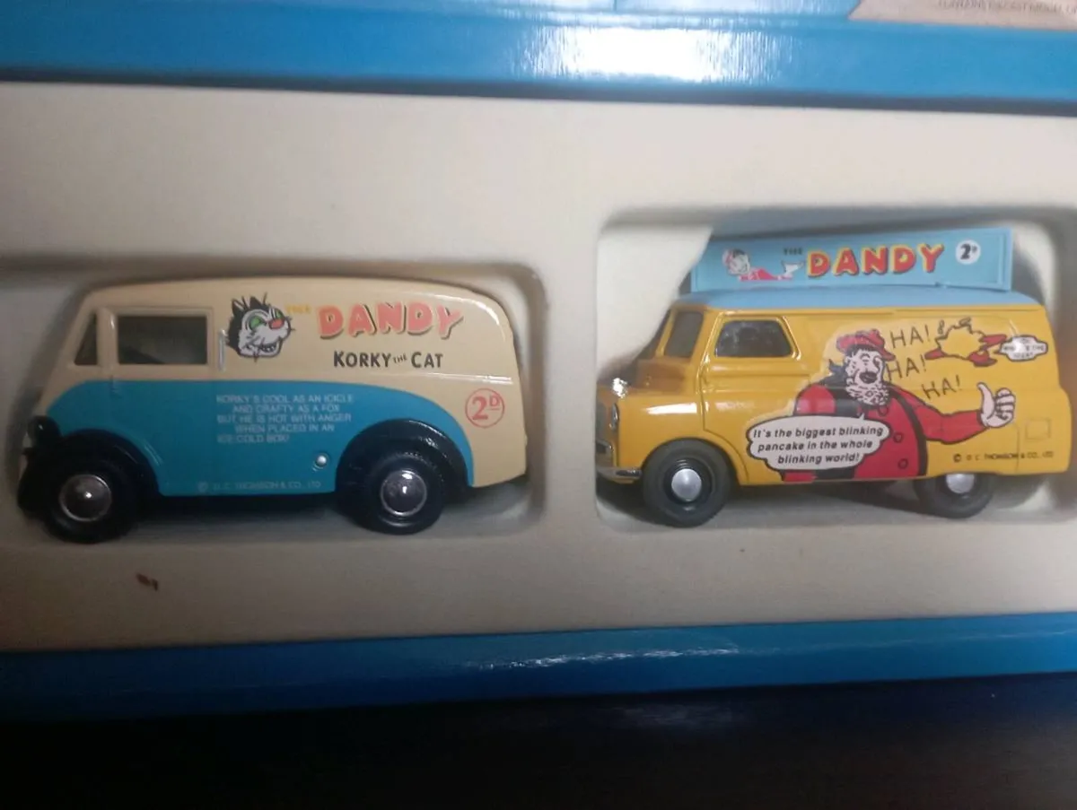 DESPERATE CORGI COMIC CLASSIC MODLE'S VANS . - Image 1