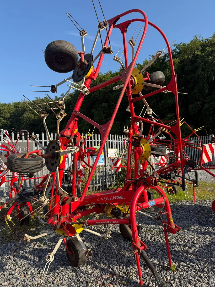 Pottinger HIT 800 6 rotor Tedder - Image 1
