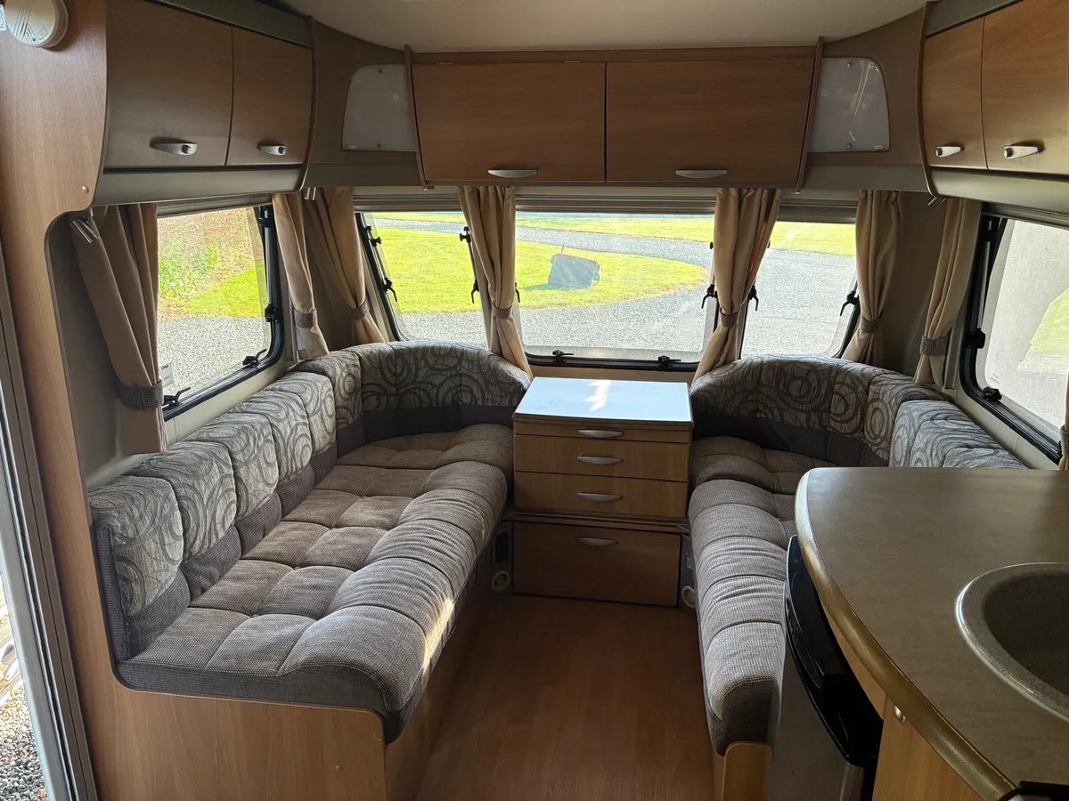 Caravan - Image 4