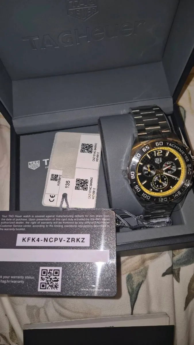New Tag Heuer formula 1 Black and Yellow quartz - Image 1
