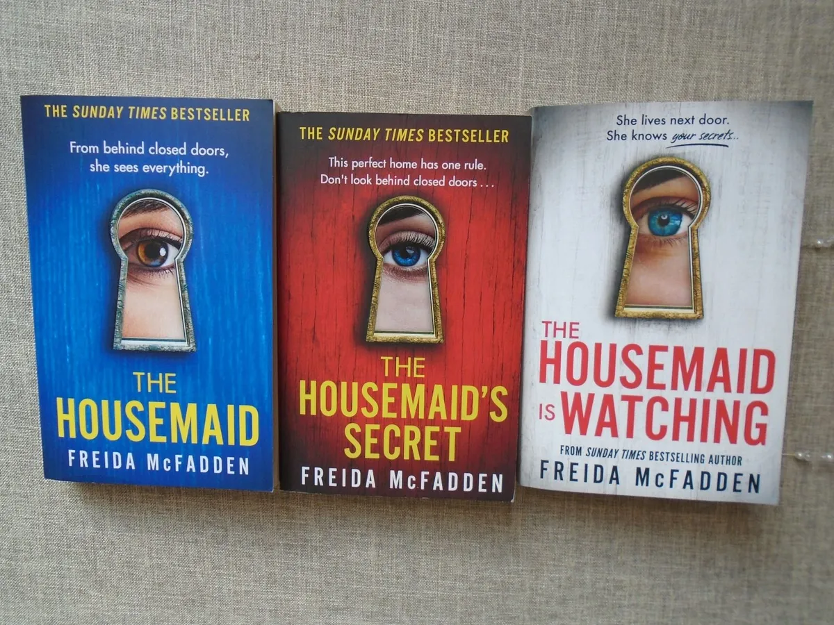 Book bundle, Paperback books, Fiction, Books - Image 1