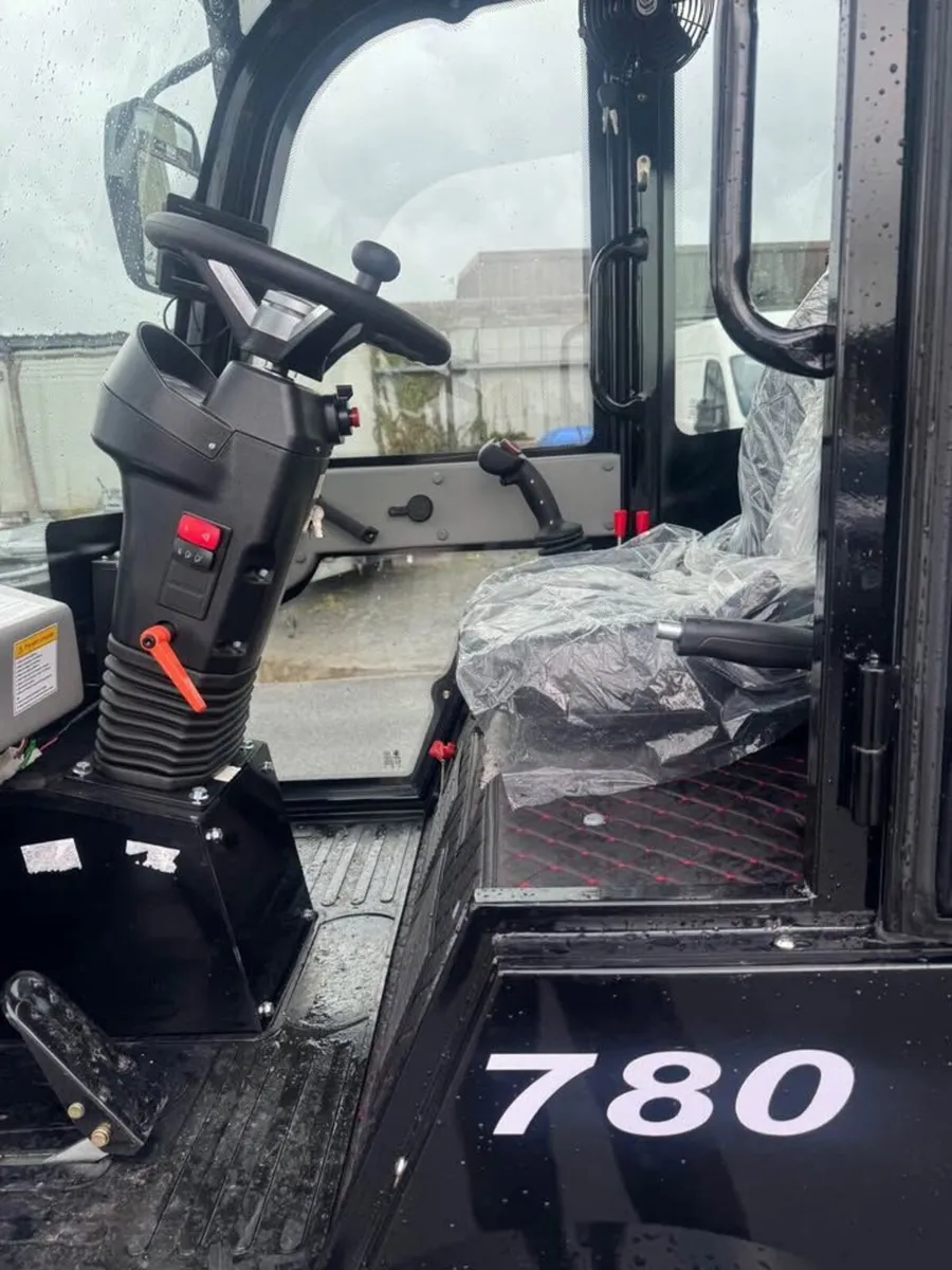 HPS Mini front  Loader - Image 2