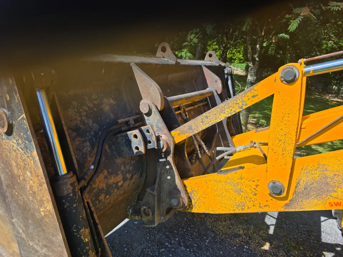 Jcb3cx  2004 - Image 3