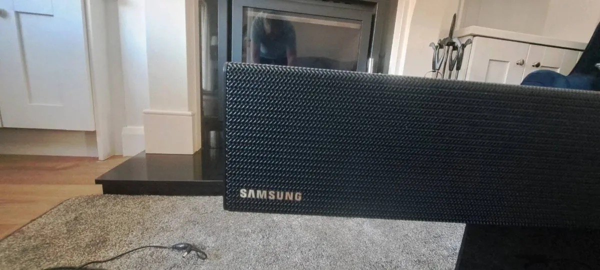 Samsung sound bar and bass box - Image 2