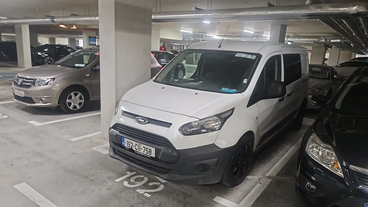 Ford Transit Connect Crew Cab: Doe & Tax - Image 2