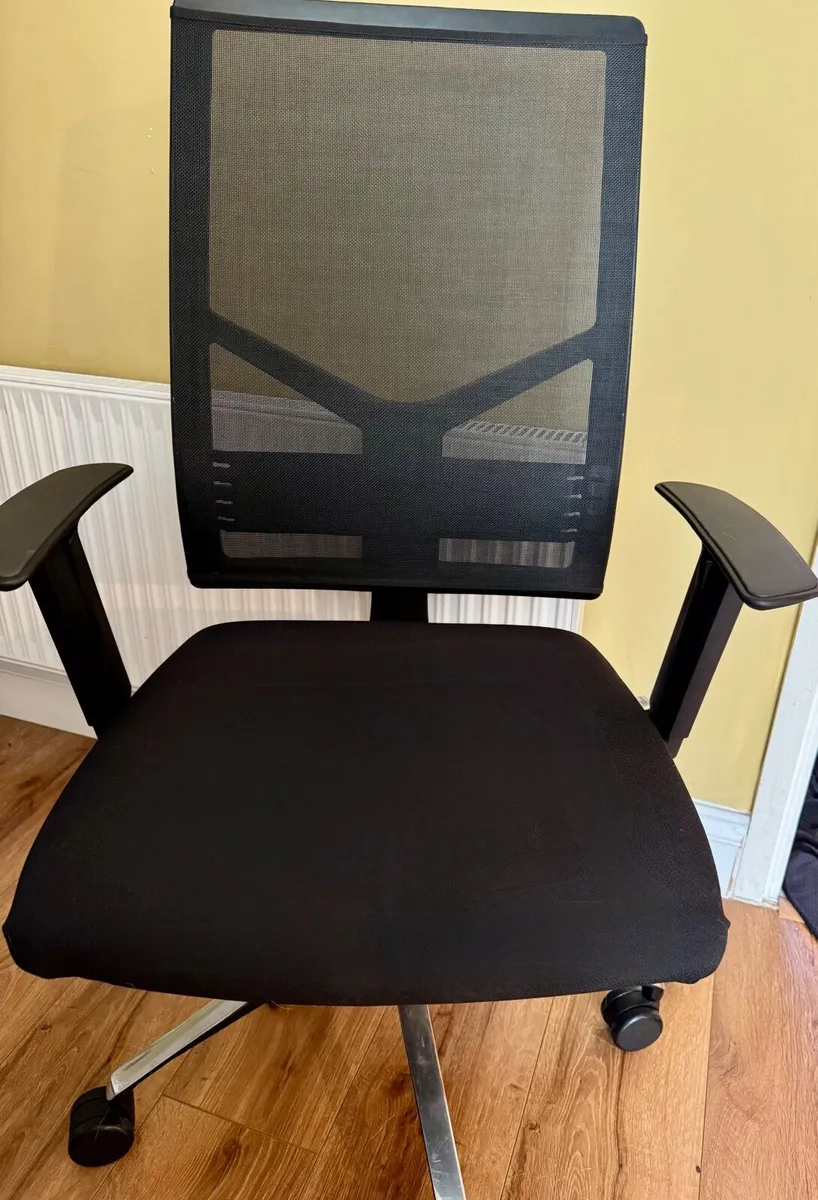 Office chair - Image 2