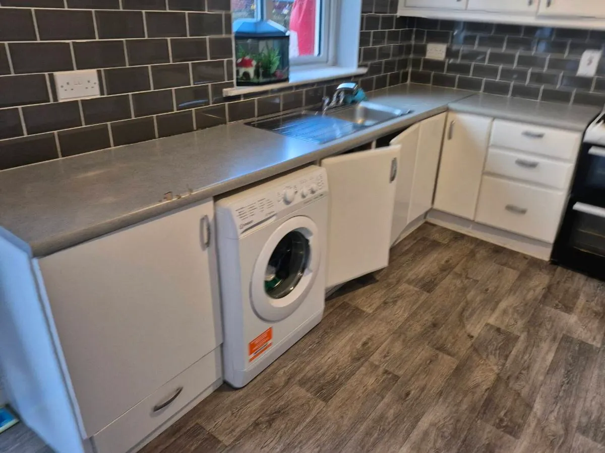 Kitchens for sale - Image 1