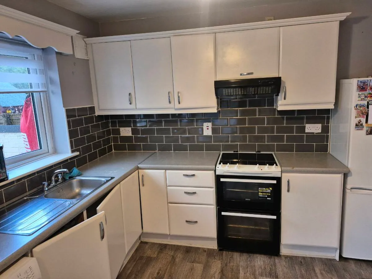Kitchens for sale - Image 2