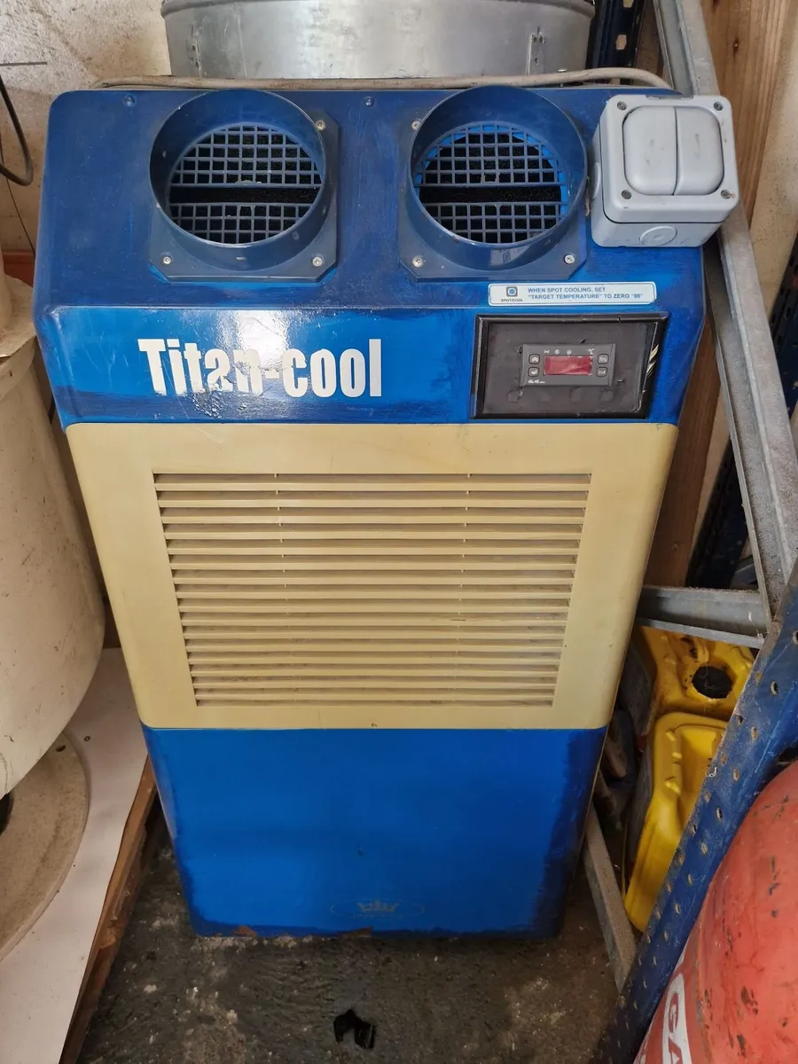 Portable air conditioner unit - Image 1