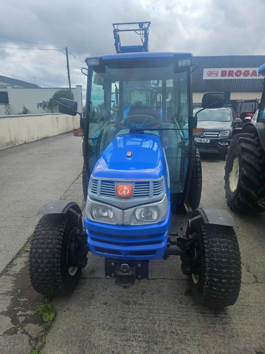Iseki compact tractor - Image 2