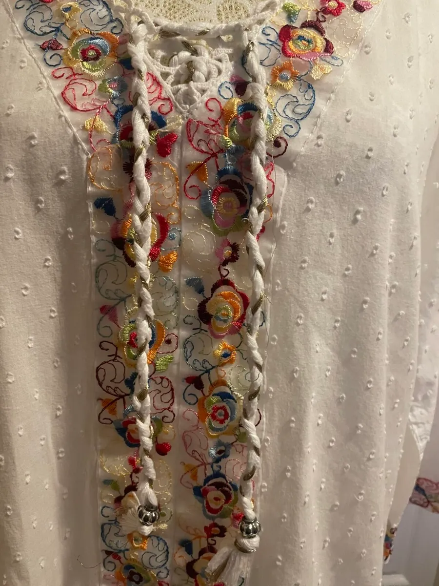 Siya White Boho Embroidered Tunic Dress – Cotton F - Image 2
