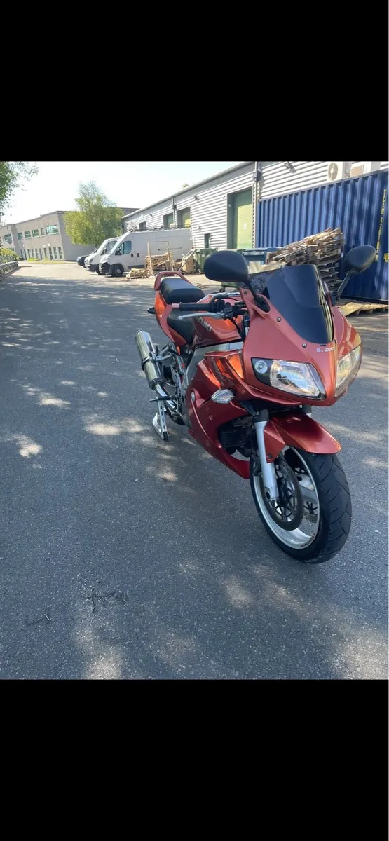Sv1000s - Image 2