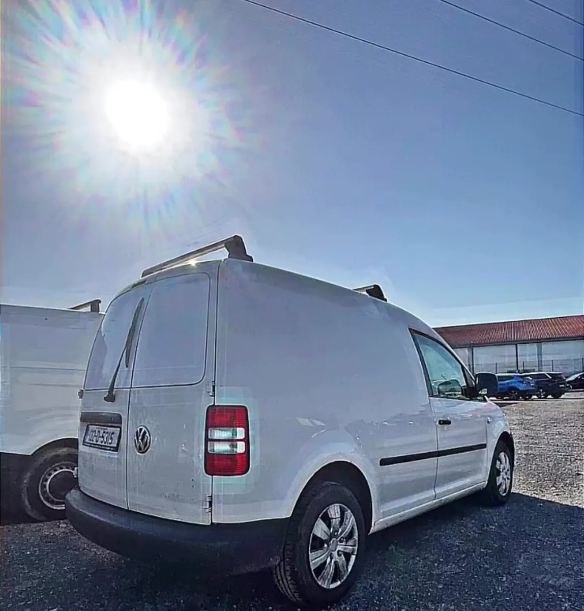 132 Volkswagen Caddy 1.6TDI White - Image 2
