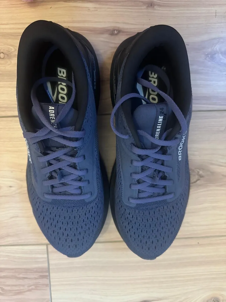 Womens Brooks Trainers - Image 1
