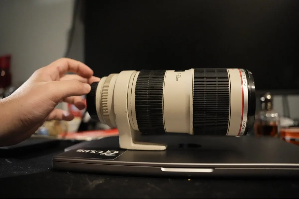 Canon EF 70-200mm f/2.8L IS II USM - Image 1